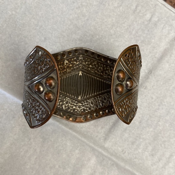 Brass Tone Metal Cuff Bracelet Womens Grape Vine Design festival gothic gypsy - Picture 3 of 7